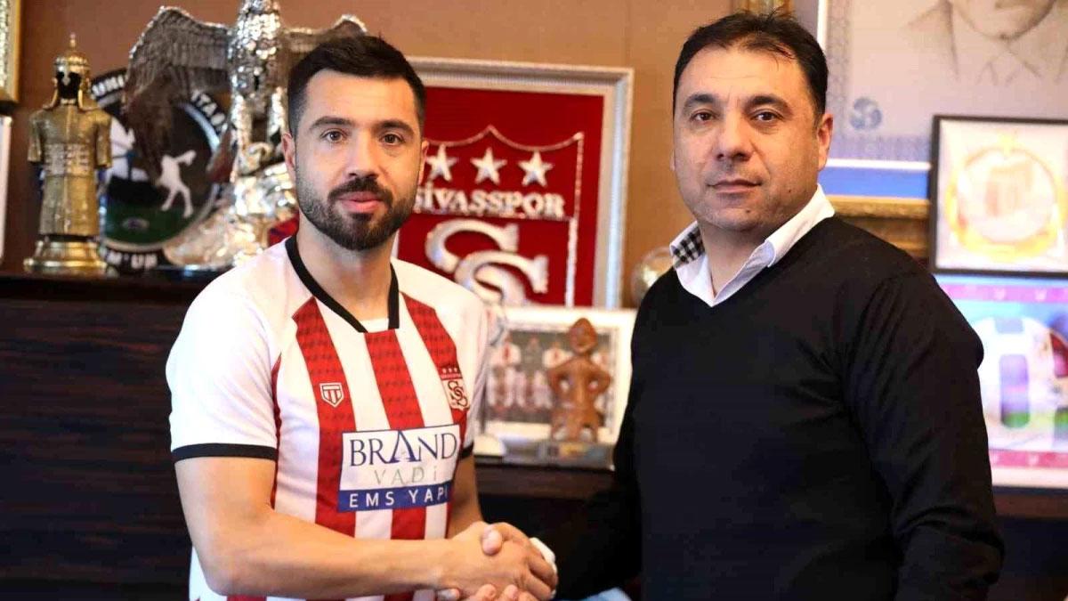 Sivasspor, İbrahim Akdağ'ı transfer etti