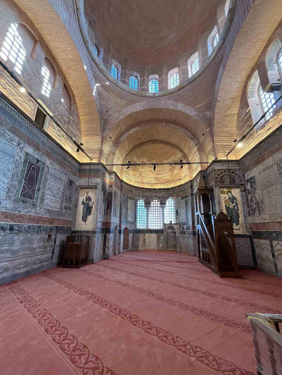 Kiliseden dönme Kariye Camii ibadete açılıyor