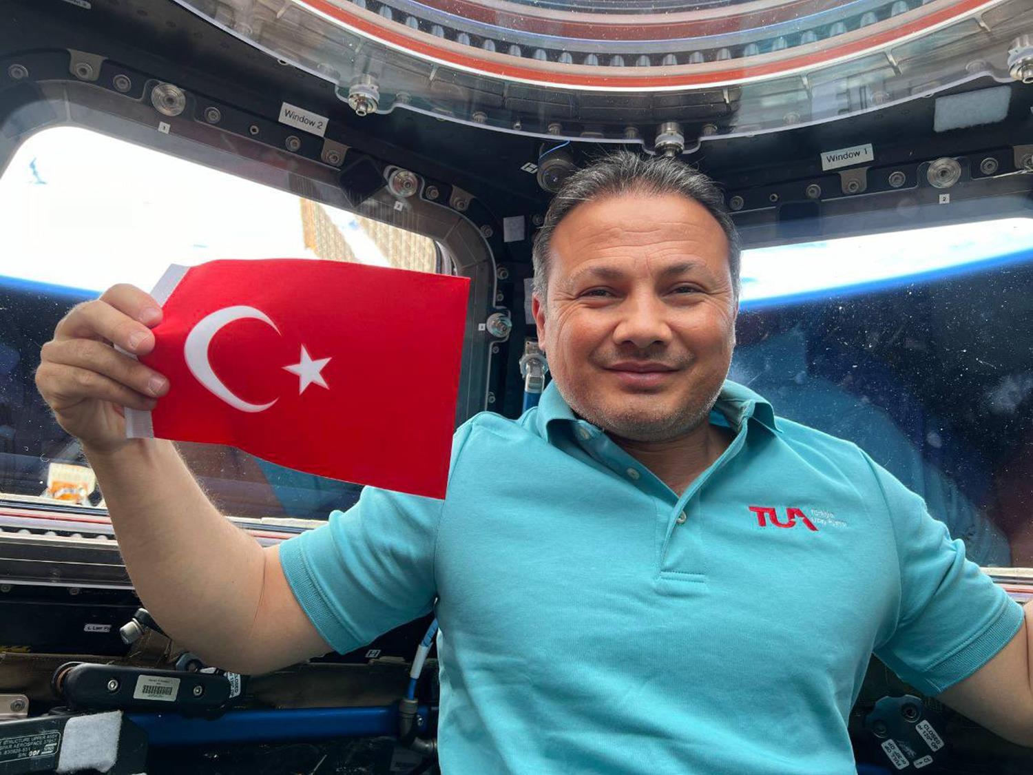 Alper Gezeravcı'nın uzaydan dönüşü bir kez daha ertelendi