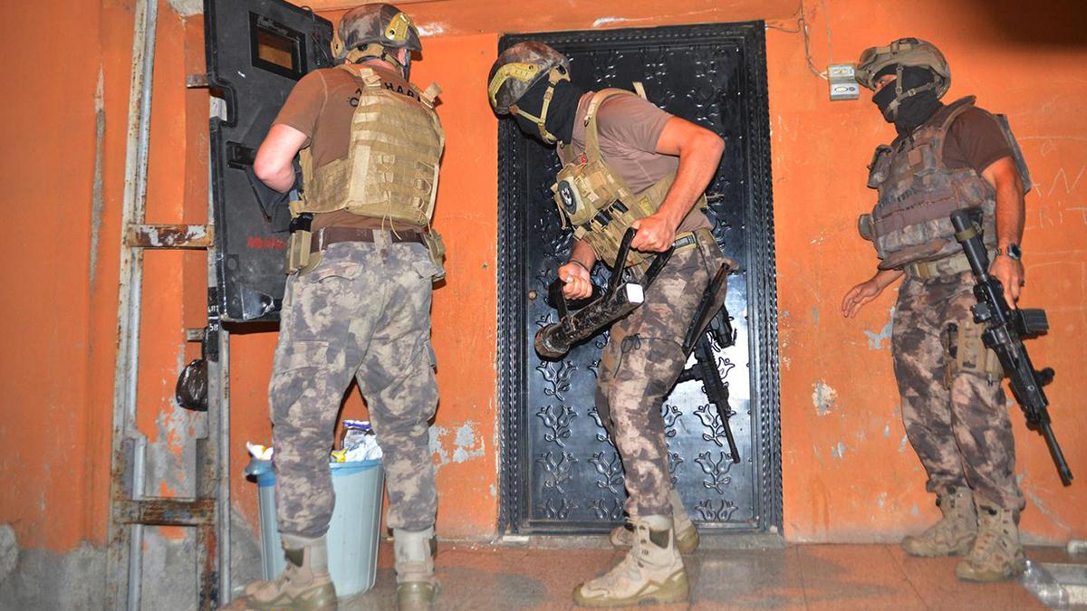 İstanbul'da terör örgütü DHKP/C operasyonu