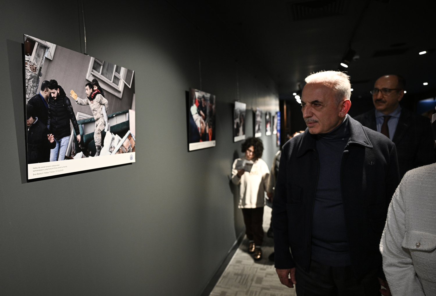 "Deprem Fotoğrafları Sergisi" Ümraniye'de açıldı