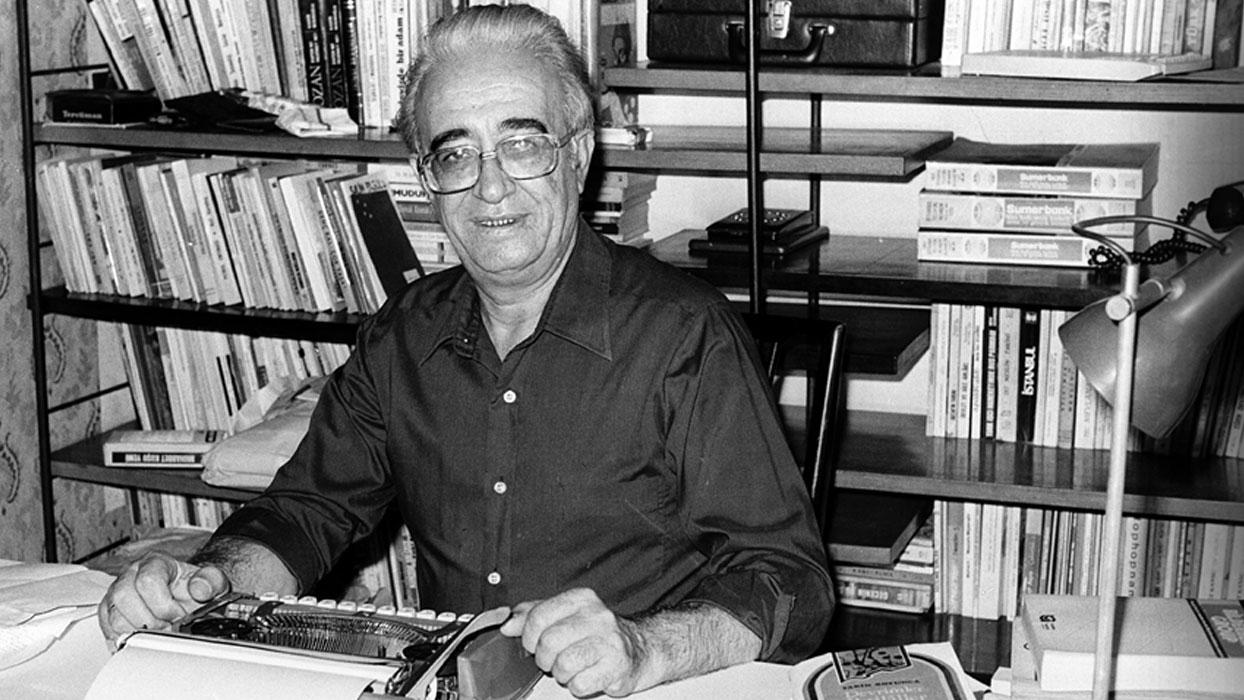 Eserleriyle bir devre ışık tutan usta kalem: Ahmet Kabaklı