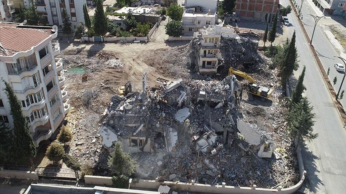 Adıyaman'da ağır hasarlı binaların yüzde 92'si yıkıldı