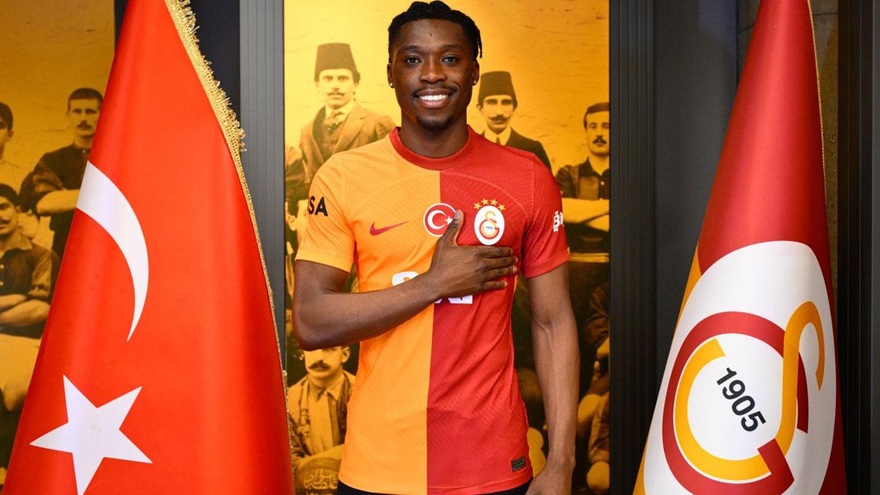 Derrick Köhn, Galatasaray tarihindeki 201. yabancı futbolcu oldu