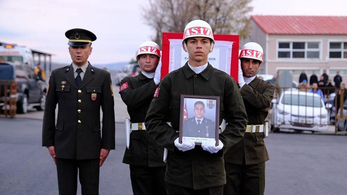 Şehit asker için memleketi Şırnak'ta tören yapıldı
