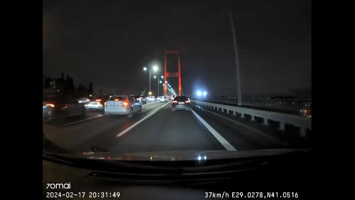 15 Temmuz Şehitler Köprüsü'nde 6 araçlık zincirleme kaza