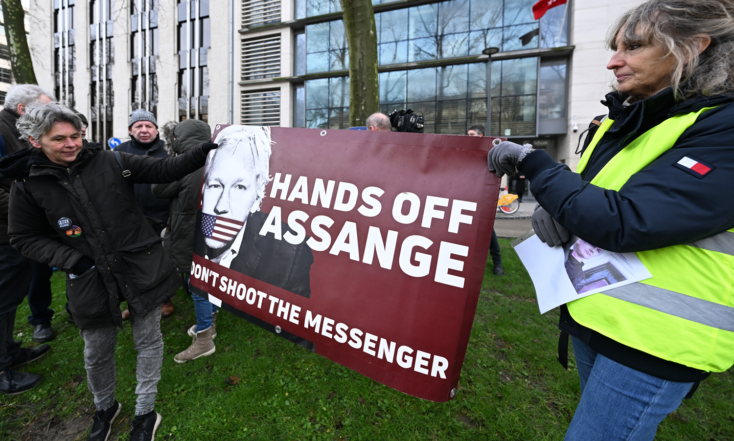 WikiLeaks'in kurucusu Assange'ın ABD'ye iade edilmemesi gösteri düzenlendi