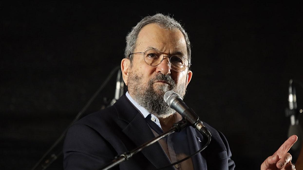 Ehud Barak: Netenyahu, Gazzede esirleri riske atıyor