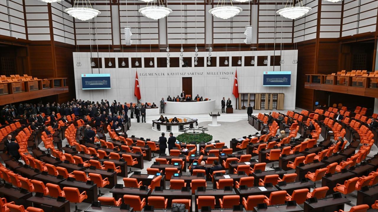 Seçim öncesi Meclis'in son gündemi 8'inci Yargı Paketi