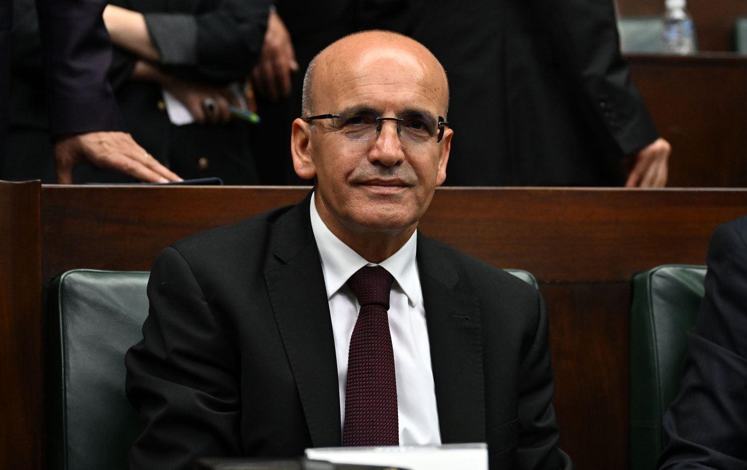 Bakan Şimşek'ten ''kredi kartlarında taksit kaldırıldı'' iddiasına yalanlama