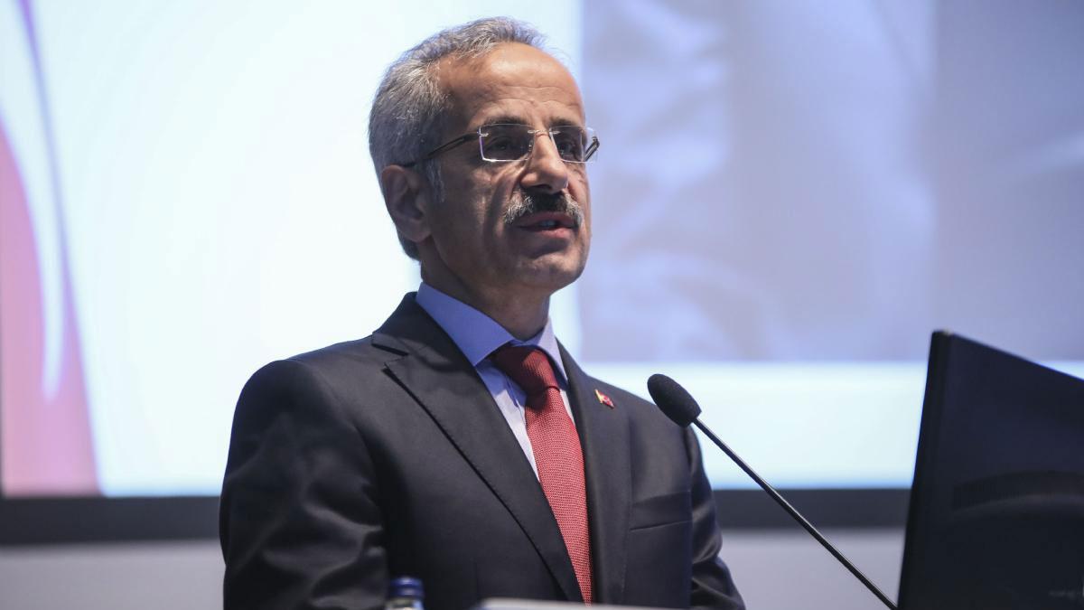 Bakan Uraloğlu müjdeyi verdi! Hızlı tren ağı Karadeniz'e geliyor