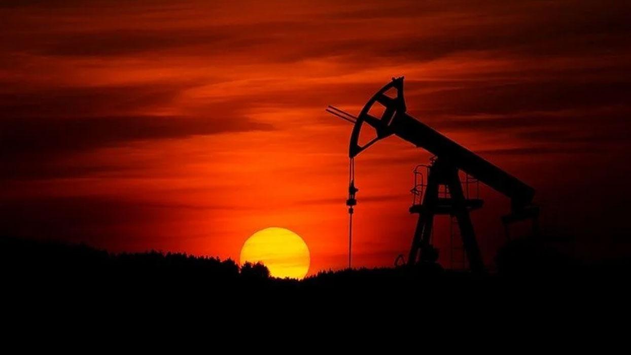 Brent petrolün varil fiyatı 82,36 dolar