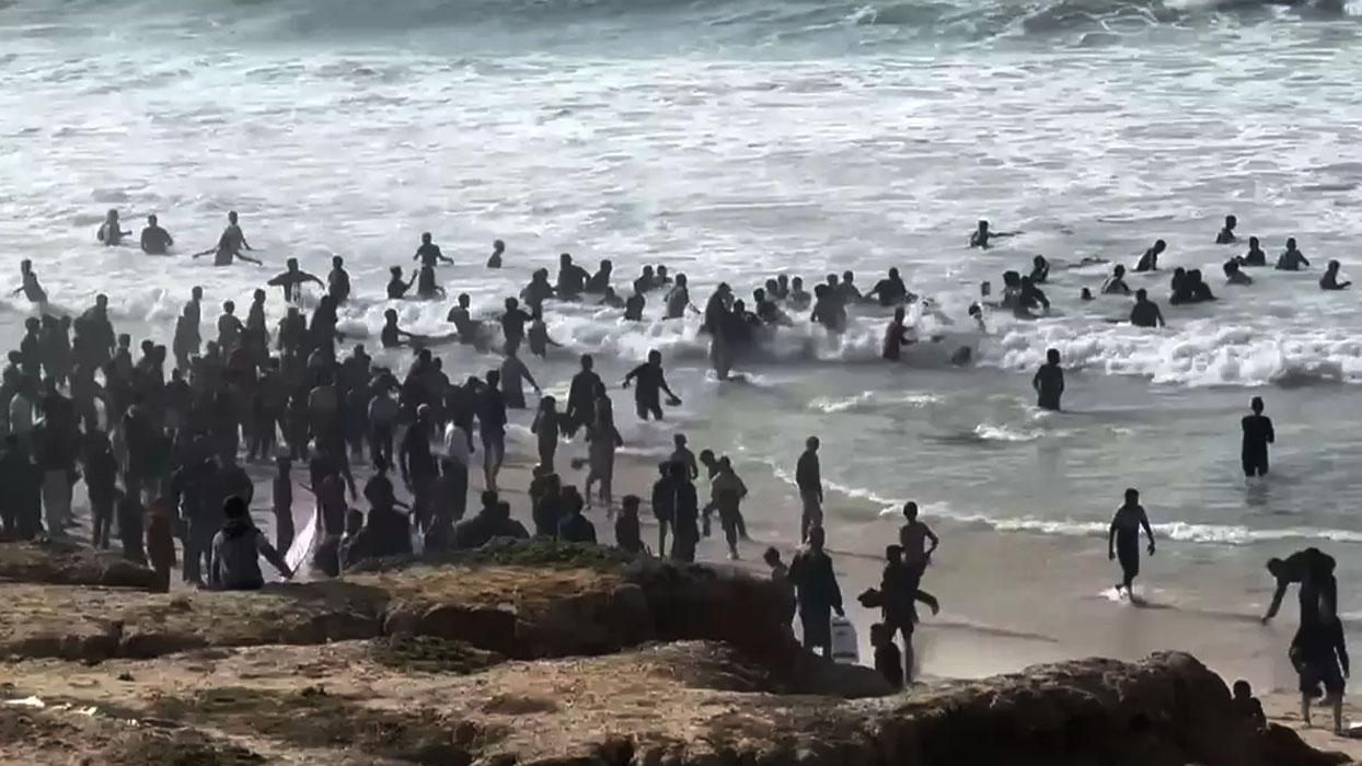 İsrail yardım almak için bekleyen Gazzelileri vurdu! En az 70 kişi hayatını kaybetti