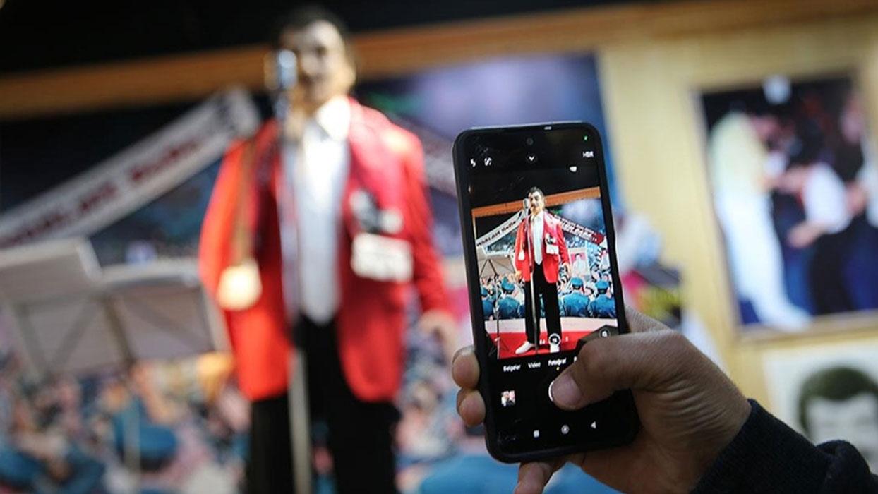 "Müslüm Baba" adını taşıyan müzede anılıyor