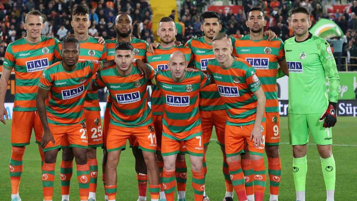Alanyaspor, ligde 6 maç sonra galibiyeti hatırladı
