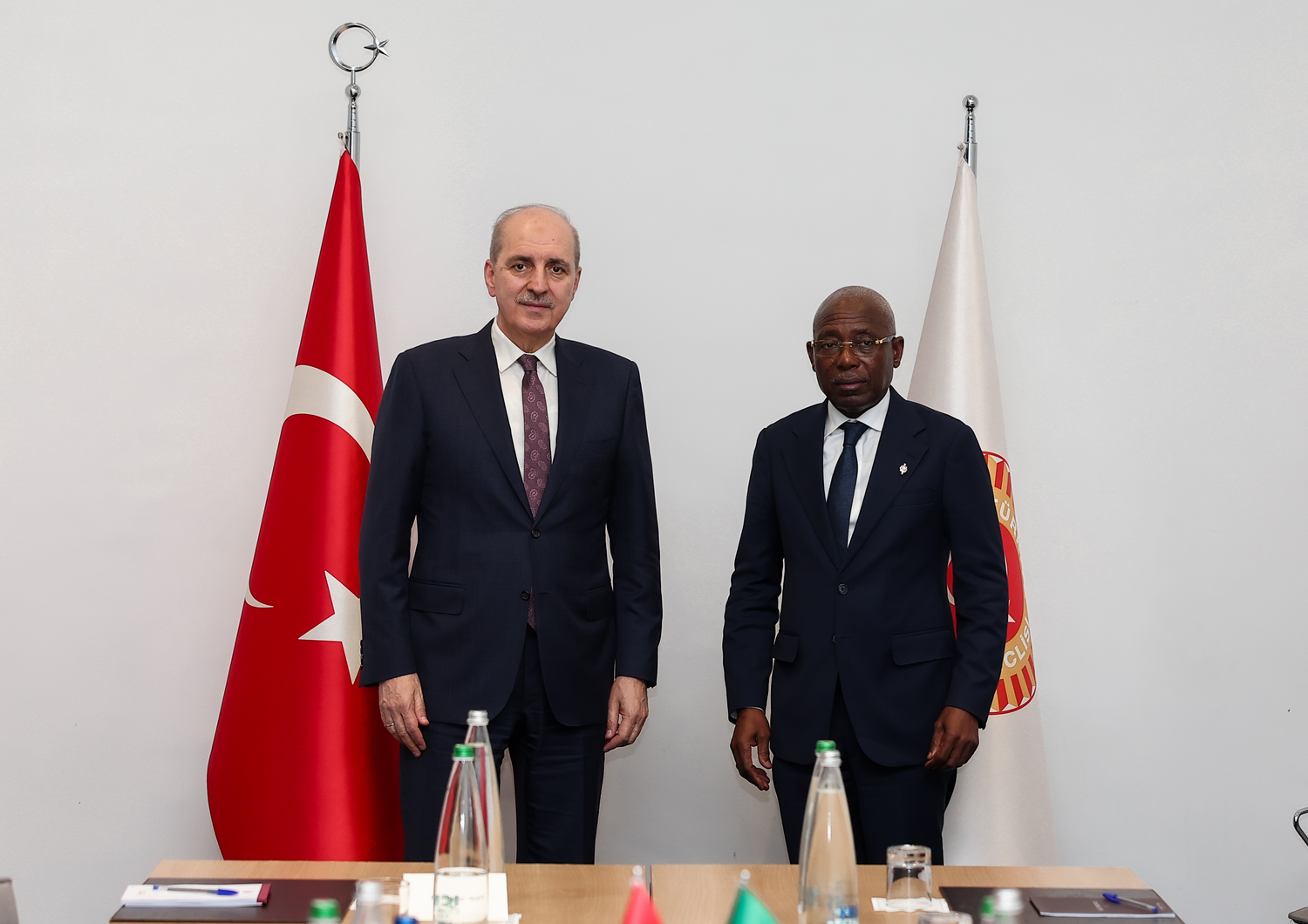 TBMM Başkanı Kurtulmuş, Gabon Geçiş Dönemi Ulusal Meclisi Başkanı Ndongou ile görüştü
