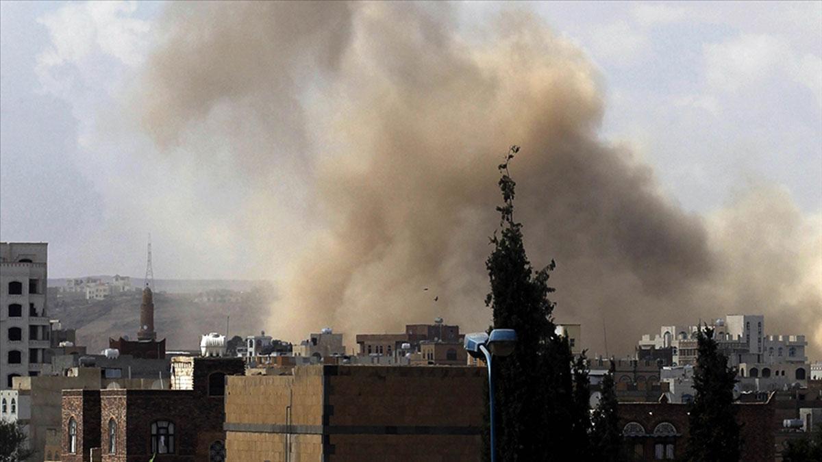 Yemen'deki Husiler: ABD ve İngiltere, Hudeyde kentine 6 saldırı düzenledi