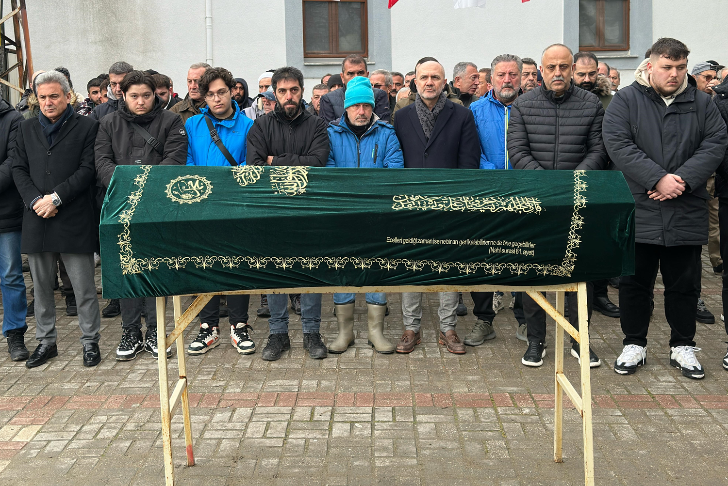 Marmara Denizi'nde batan geminin sahibi Altıntaş, toprağa verildi