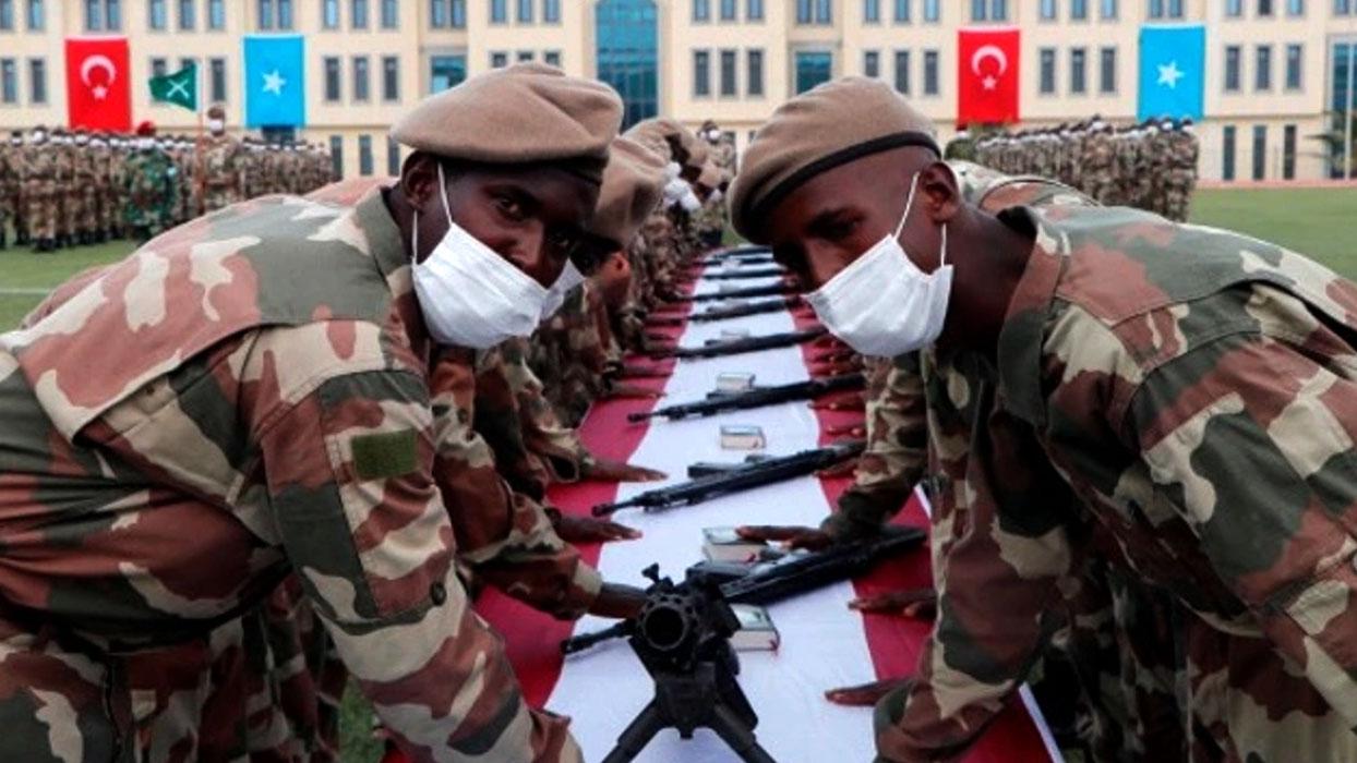 500 asker göreve başladı! Kardeş ülkeden Türkiye'nin desteğine övgü