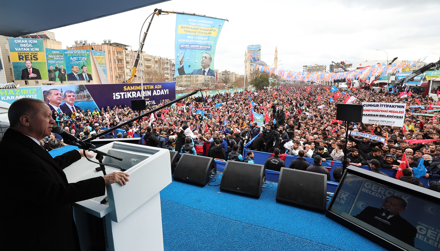 Cumhurbaşkanı Erdoğan'dan Şanlıurfa'da net mesaj: Gölgemizde yürüyüp bize çelme takmaya çalışanlar istismarda sınır tanımıyor