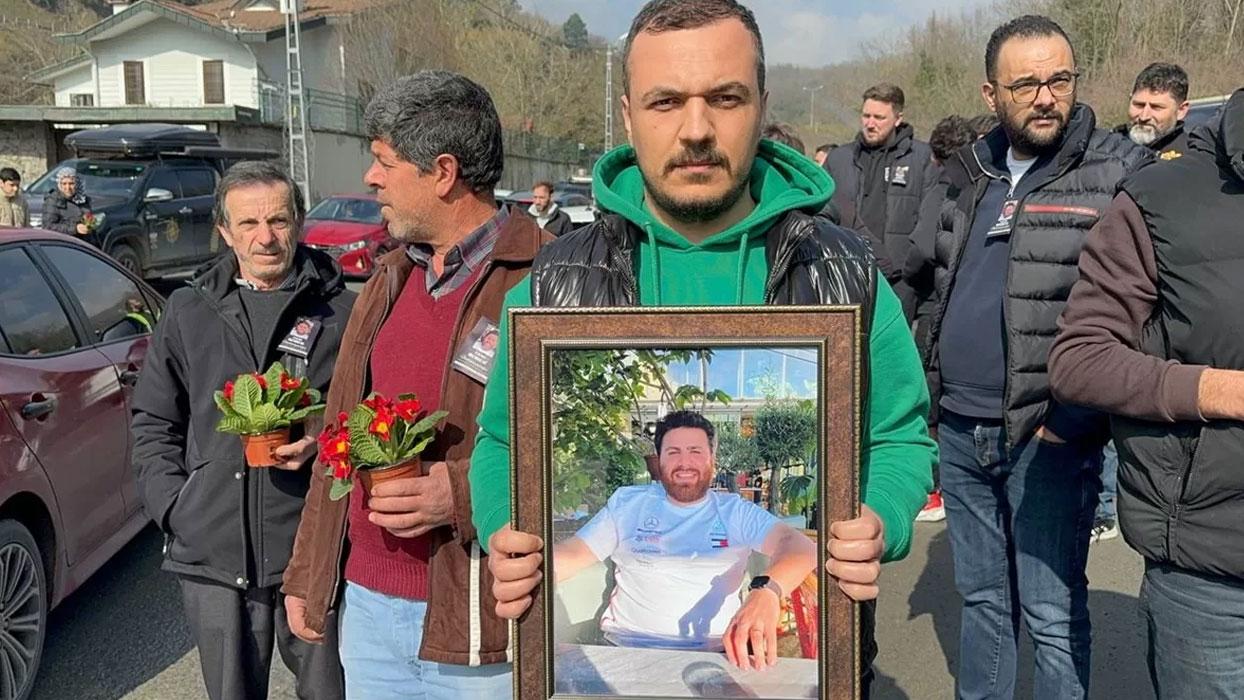 Eyüpsultan'daki kazada ölen Oğuz Murat Acı'nın sevenleri araçlarla "Adalet Konvoyu" düzenledi