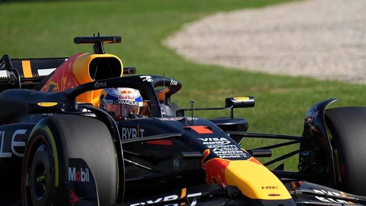 F1 Avustralya Grand Prix'sinde pole pozisyonu Max Verstappen'in oldu