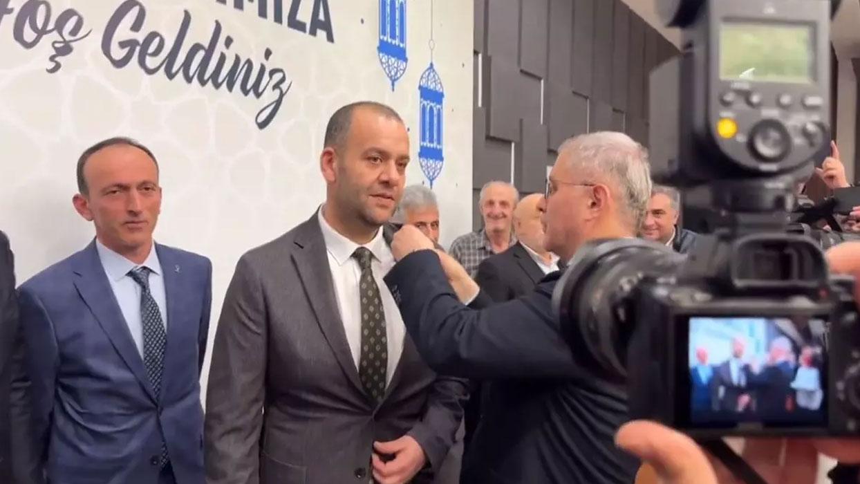 Seçime günler kala partilerinden topluca istifa edip AK Parti'ye katıldılar