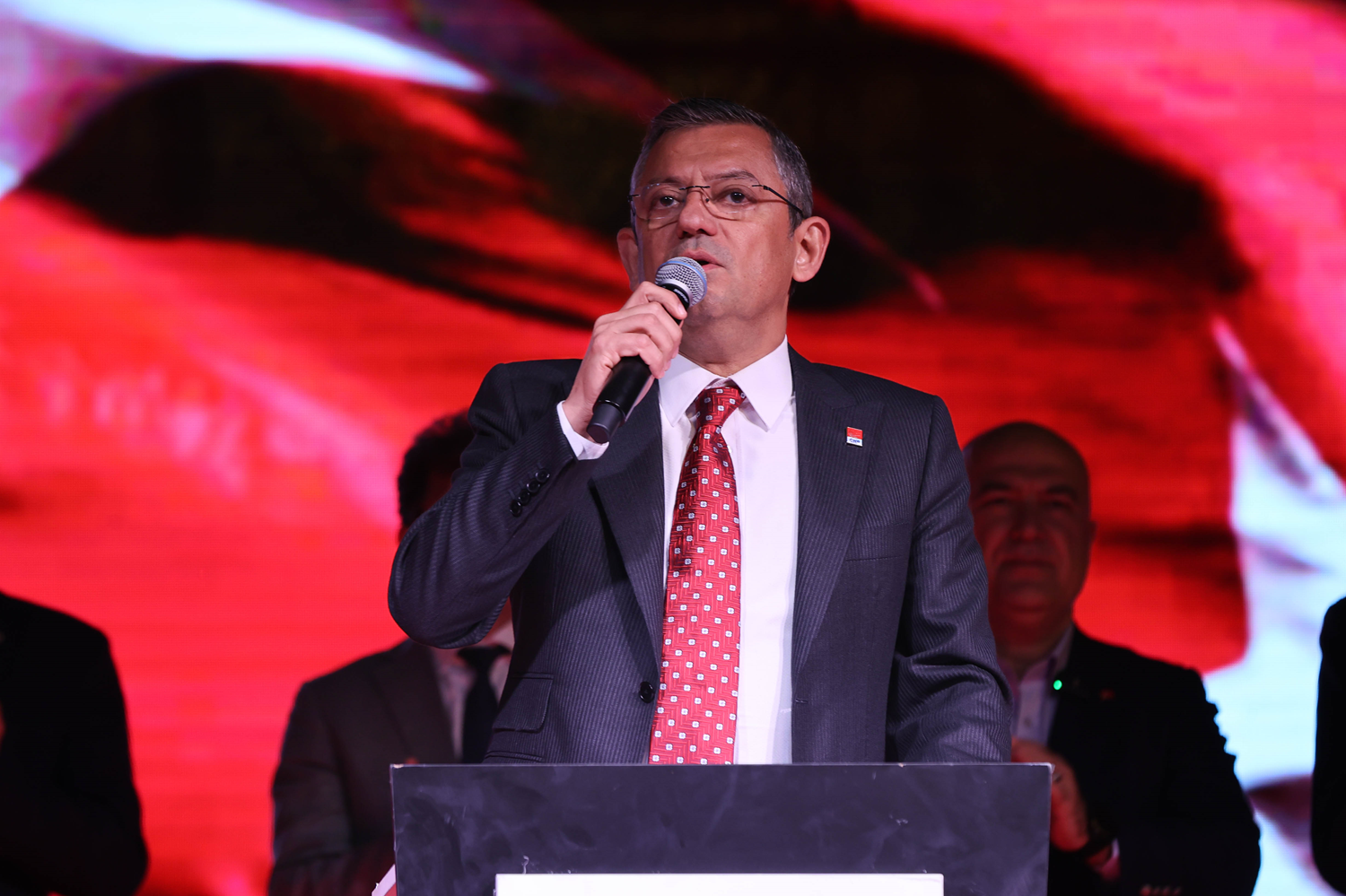 Hamas'a 'terör örgütü' diyen Özgür Özel'den yeni skandal