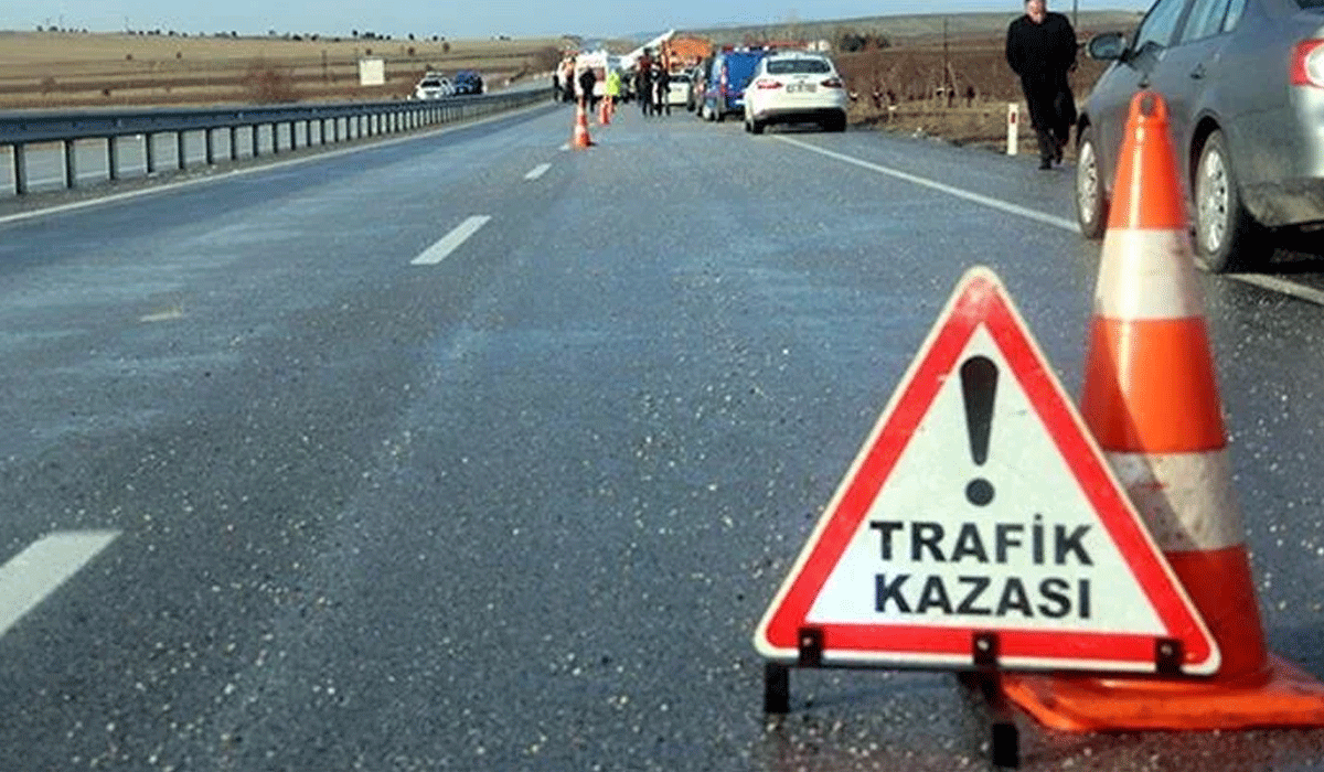 Oy vermek için memleketine gidiyordu... Kazada can verdi