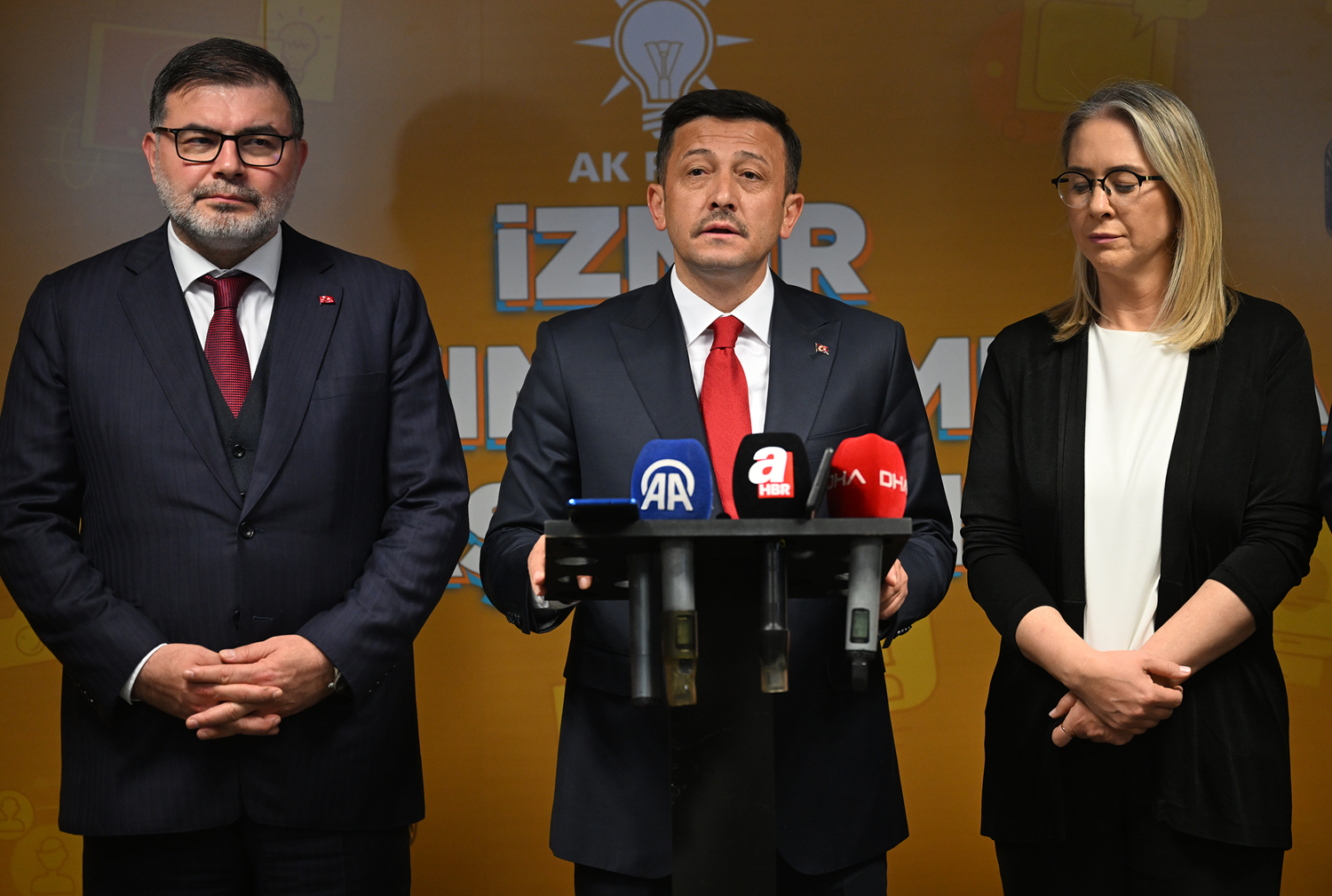 Hamza Dağ: İzmirliler bize denetleme yetkisi vermiştir