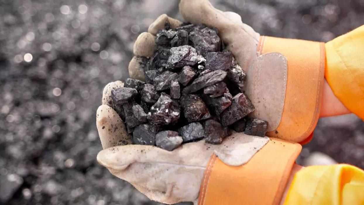 Okul ve kurumlara 500 bin ton kömür yardımı