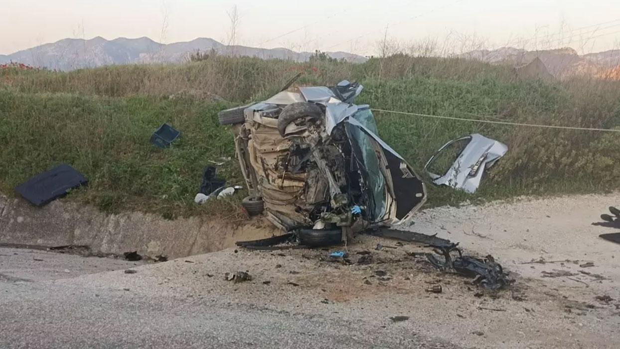 Otomobil şarampole devrildi! 1 kişi öldü, 2 kişi yaralandı