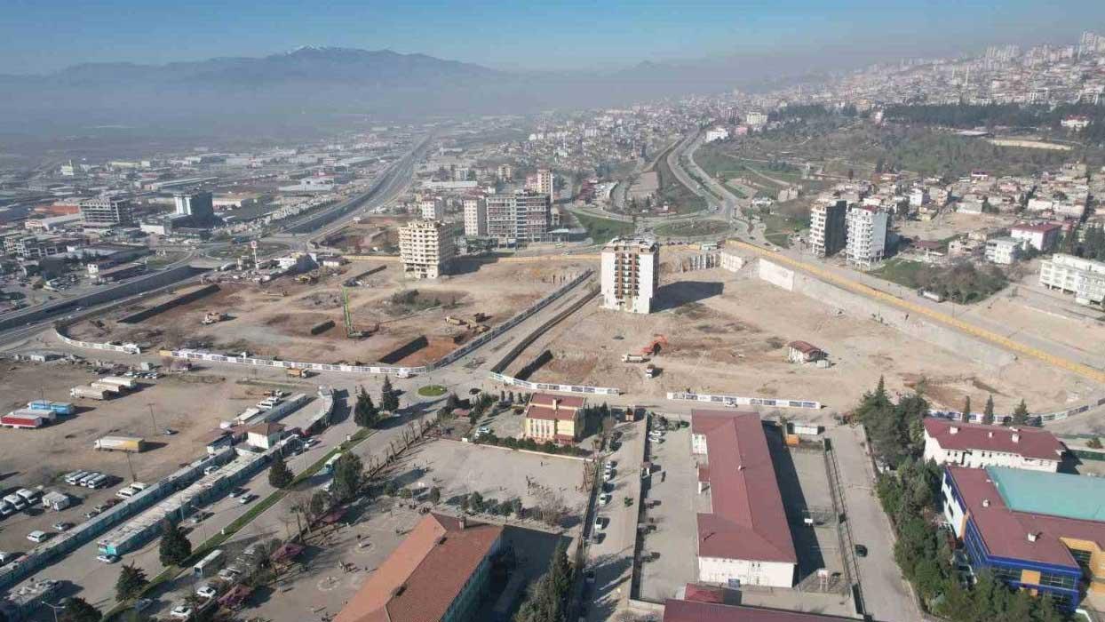 Depremin simgesi Ebrar Sitesi'nde yerinde dönüşüm
