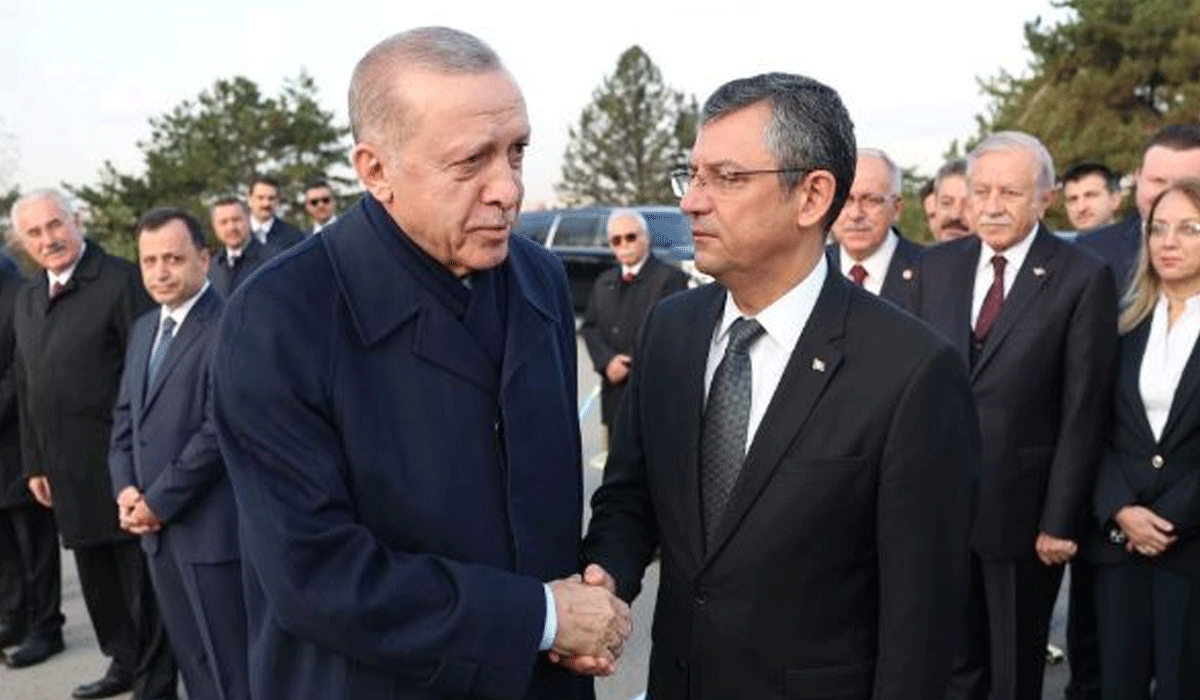 Cumhurbaşkanı Erdoğan 'Kapımız açık' demişti! Özgür Özel yüz yüze görüşeceklerini açıkladı