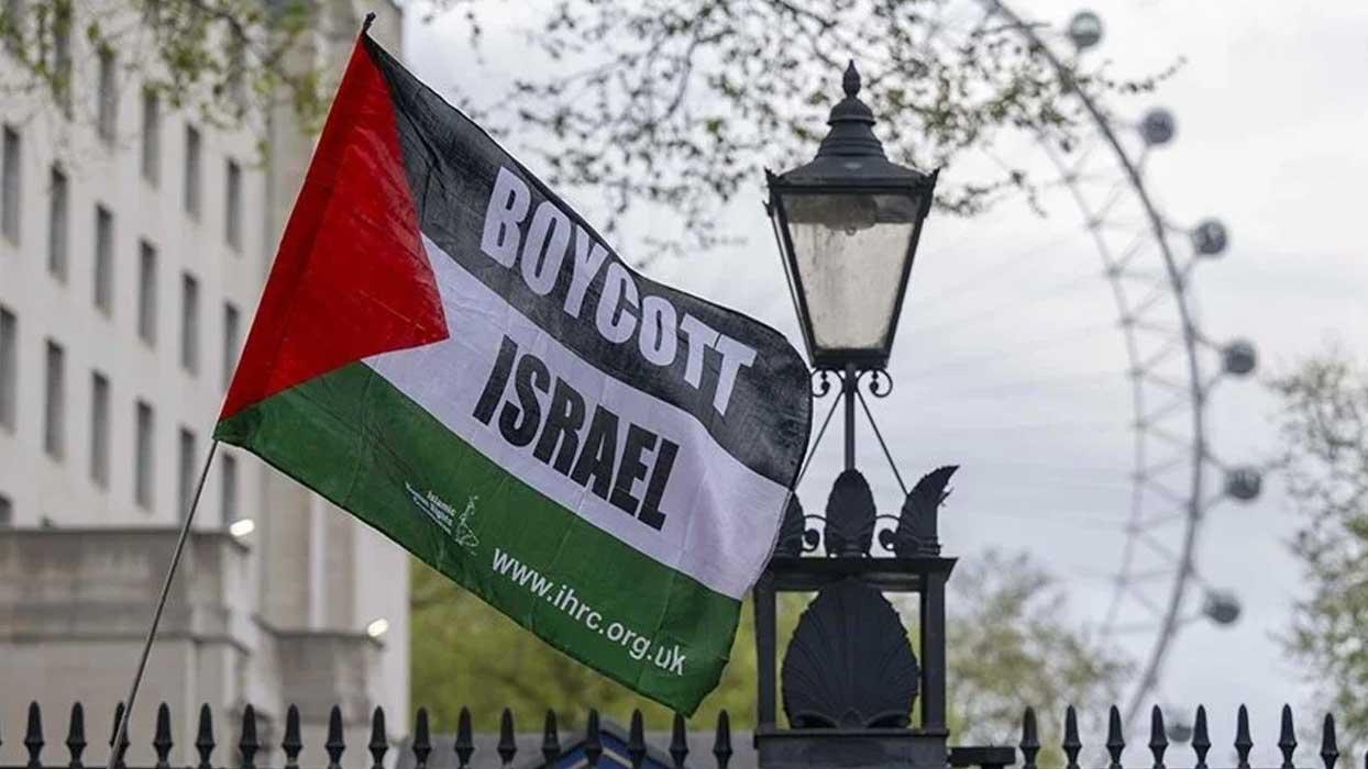 Gazze'de hayatını kaybeden sağlık çalışanları Londra'da anıldı
