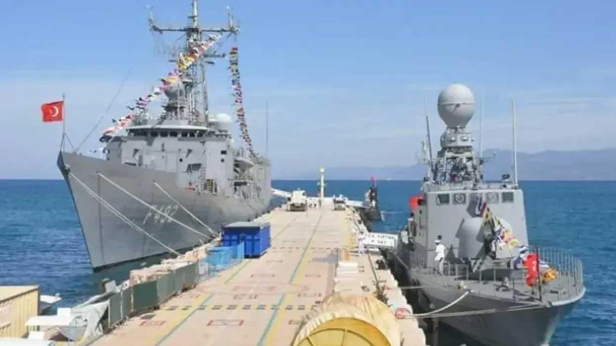 TCG Fırtına hücumbotu, Kocaeli'de ziyarete açıldı