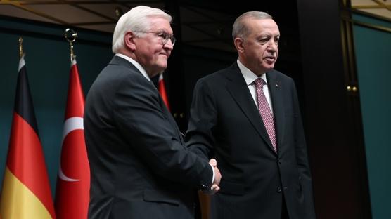 Başkan Erdoğan, Alman mevkidaşına tarihi mektubun birebir basımını hediye etti 