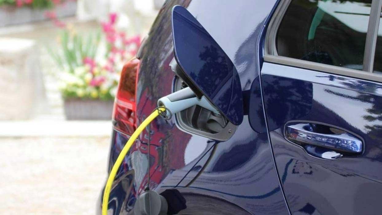 Türkiye'de elektrikli araç satışları 2023'te 8 kattan fazla arttı