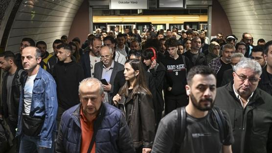 Metro arızasında 60. saat: Vatandaşlar yoğunluk oluşan duraklarda mağduriyet yaşadı 