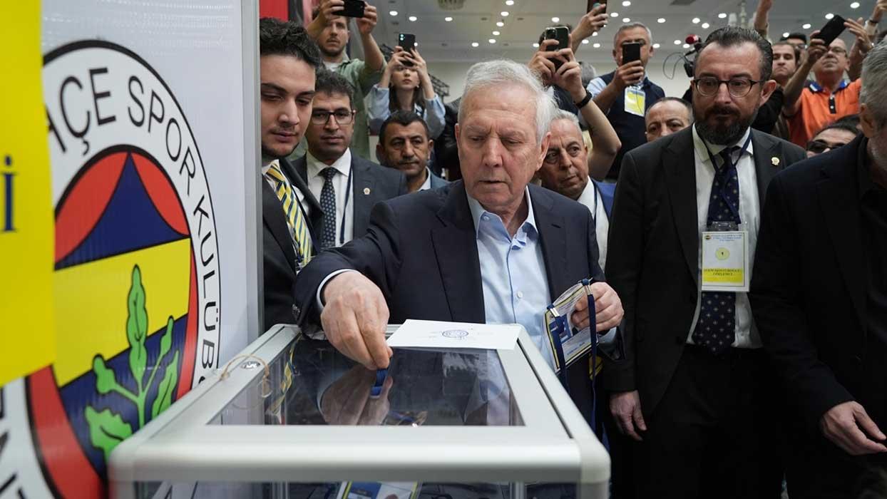 Fenerbahçe Kulübü Yüksek Divan Kurulu toplantısı