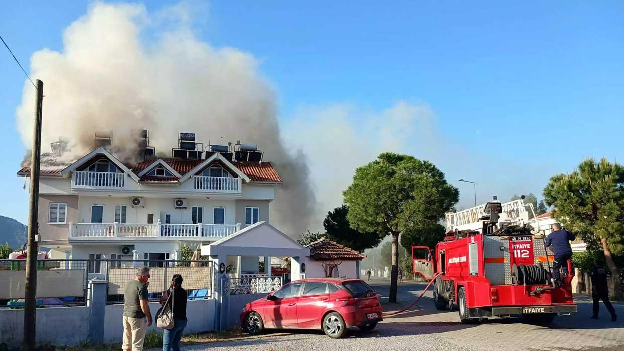 Muğla'da apart otelin çatı katında yangın