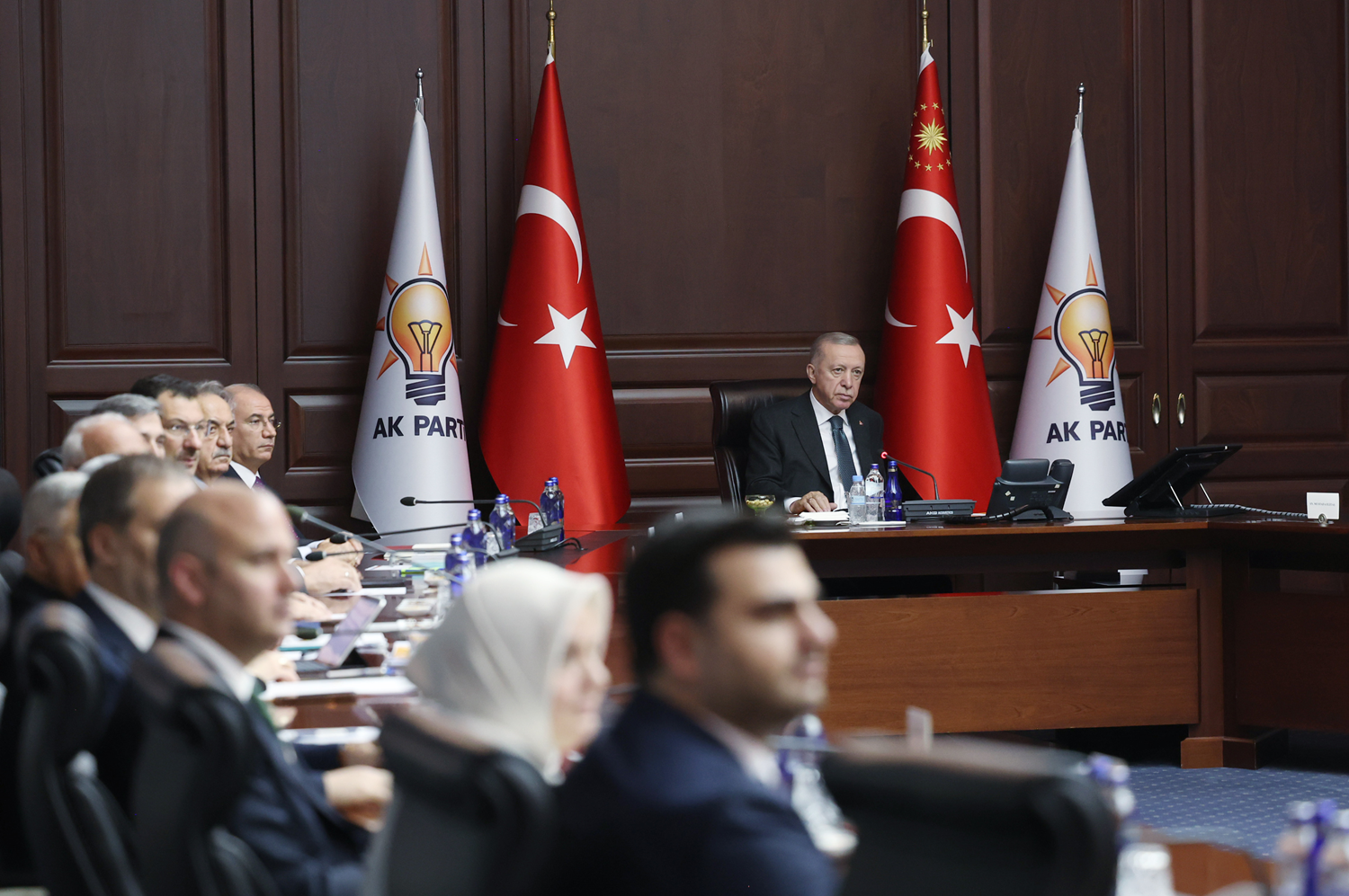 AK Parti'de değişim süreci! Başkan Erdoğan kongre için talimatı verdi