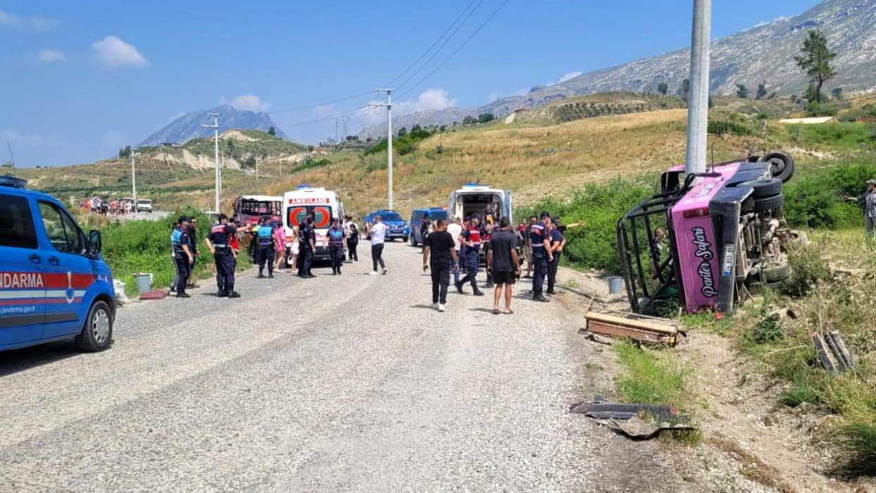 Antalya'da safari araçları çarpıştı: 16 yaralı