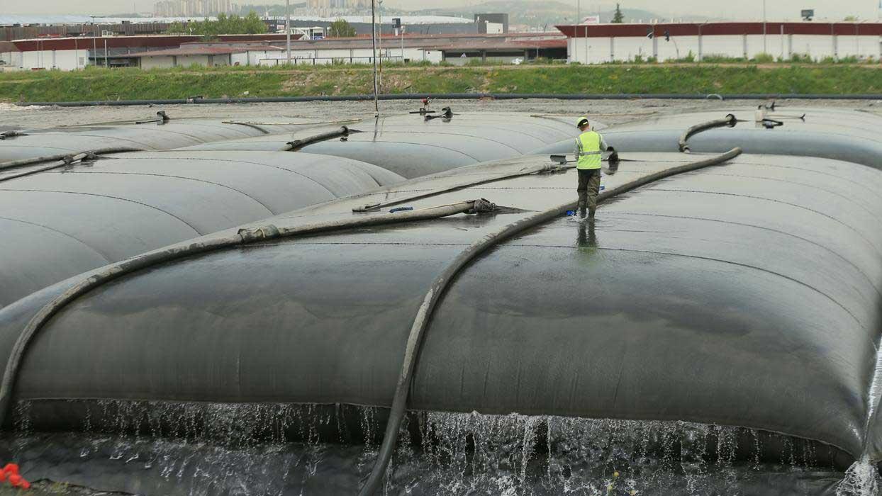 İzmit Körfezi'nde günlük 400 ton çamurun denize akması önleniyor