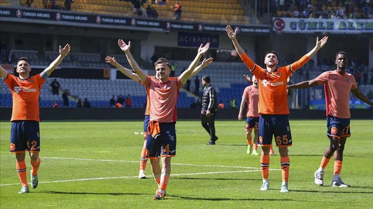 Başakşehir, Süper Lig'de yarın Kasımpaşa'yı konuk edecek