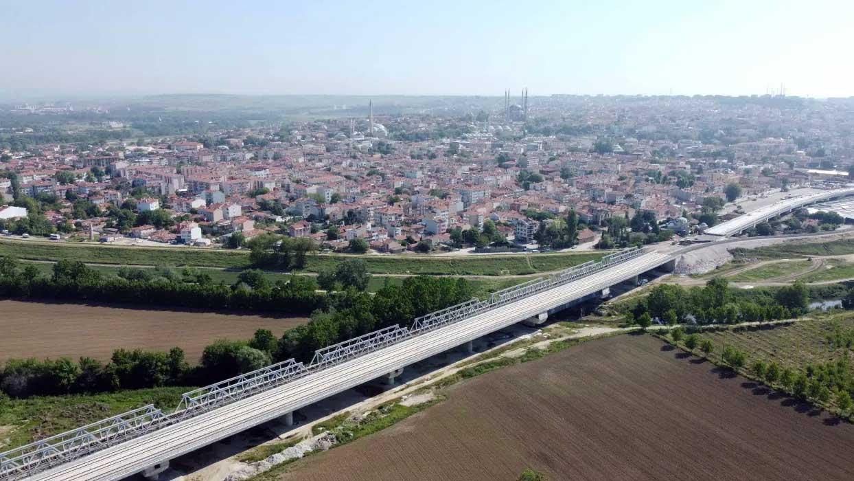 Edirne-İstanbul arasını 1 saat 30 dakikaya düşürecek projede geri sayım başladı