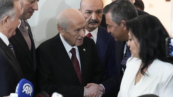 MHP Genel Başkanı Devlet Bahçeli ile görüşen Özgür Özel'den açıklama 