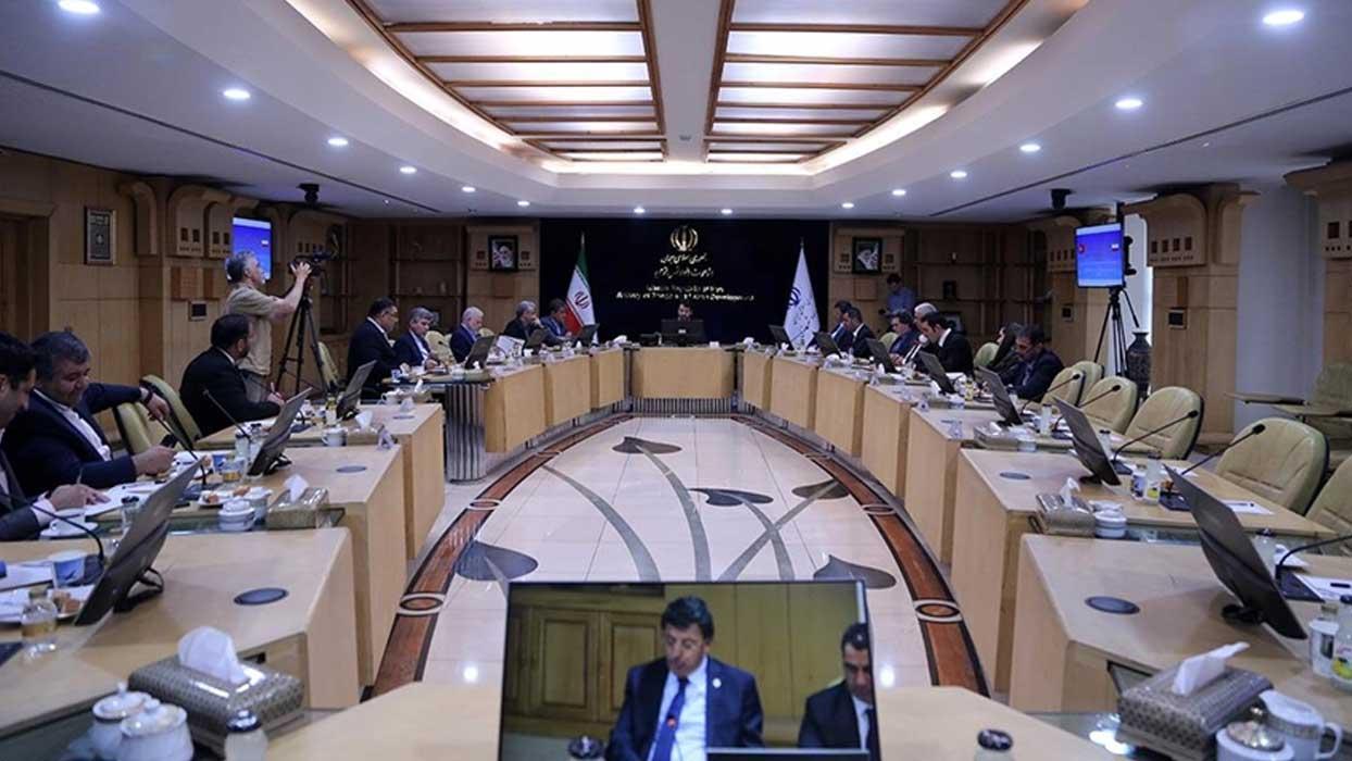 Tahran'ı ziyaret eden Türk milletvekili heyeti, İran Yol ve Şehircilik Bakanı ile görüştü