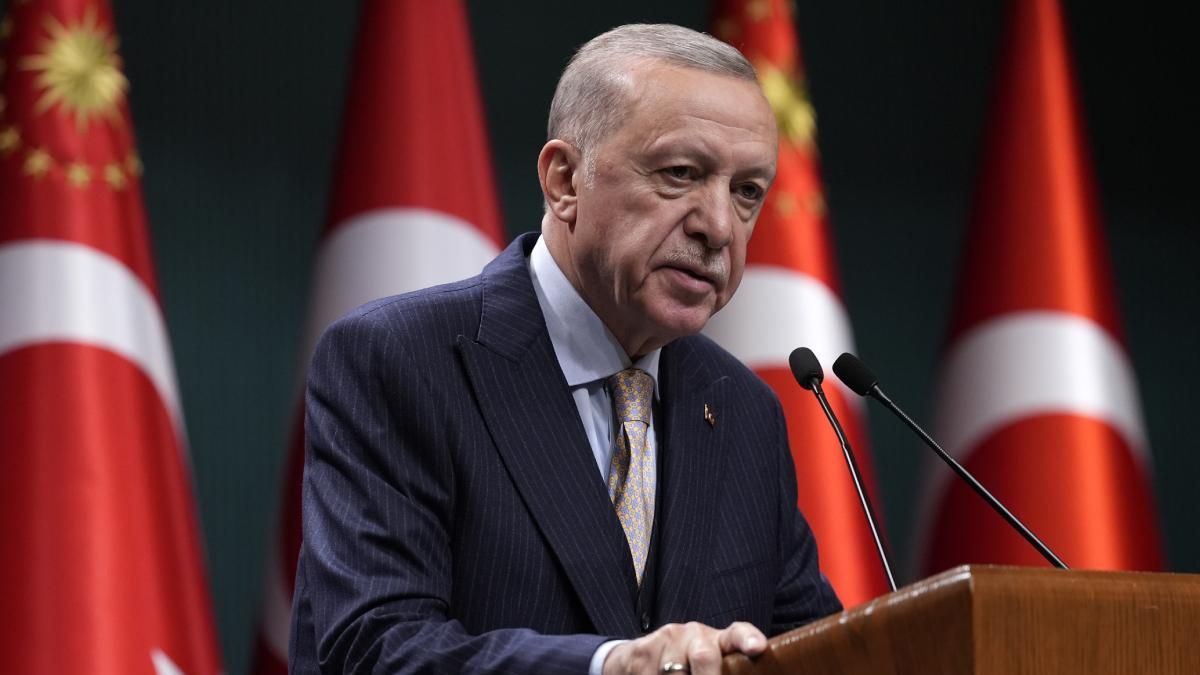 Cumhurbaşkanı Erdoğan'dan Mete Gazoz'a tebrik mesajı 