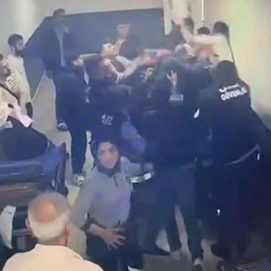 Hastanede şaşkınlık veren olay! Sedyeden kalkıp doktora saldırdı